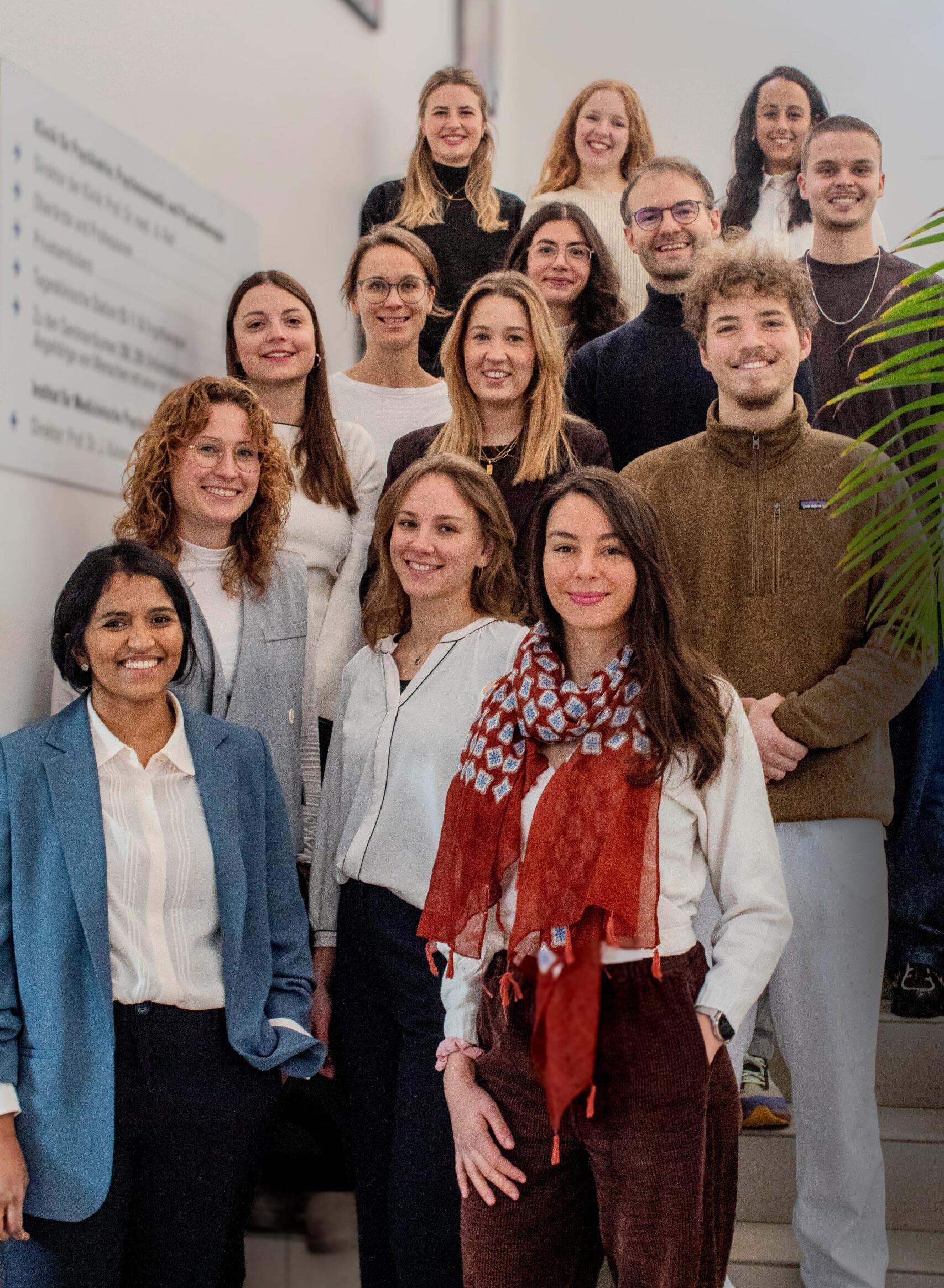 NMET_Teamfoto_scaled_kleiner